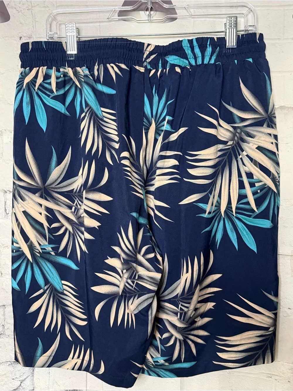 Men’s swim shorts